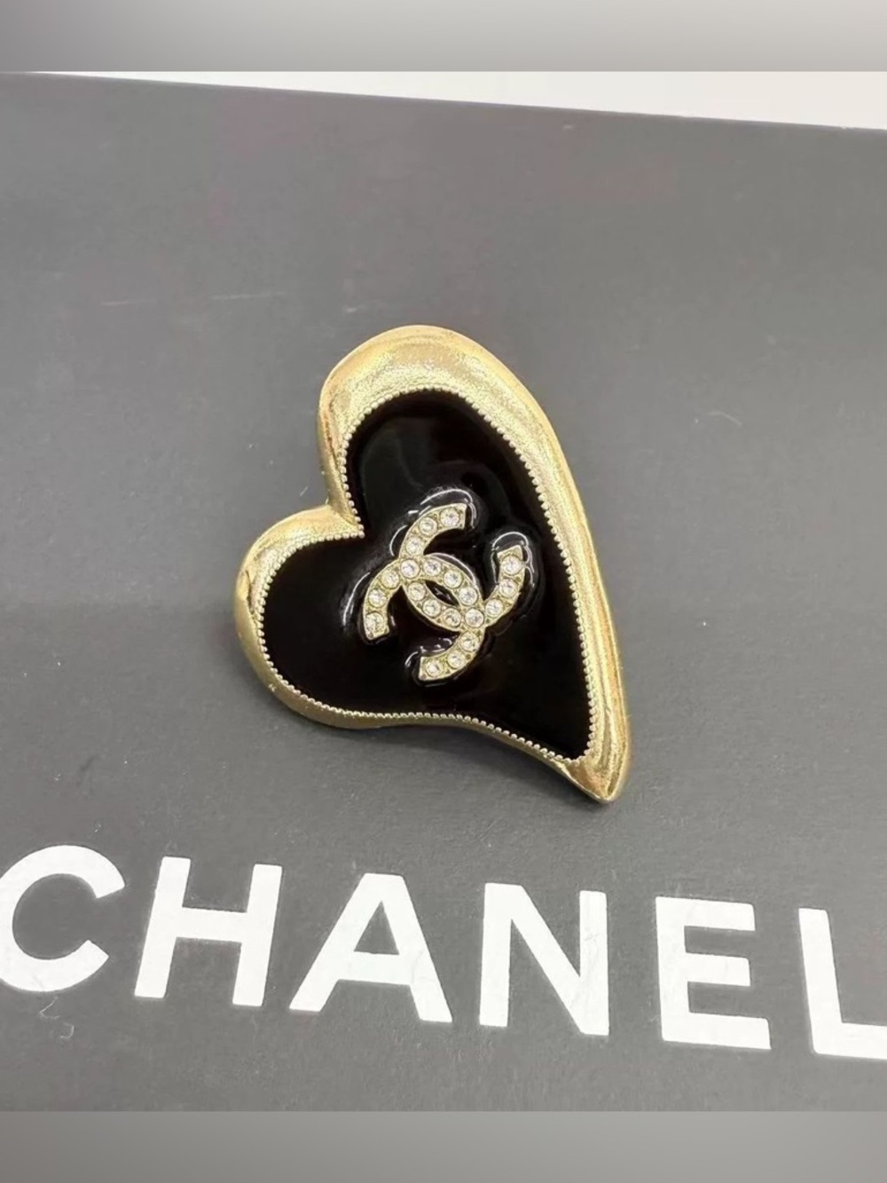 CHANEL Pin Brooch Coco Mark Heart Motif GP Rhinestone Gold Black EUC 2021K - Picture 2 of 9